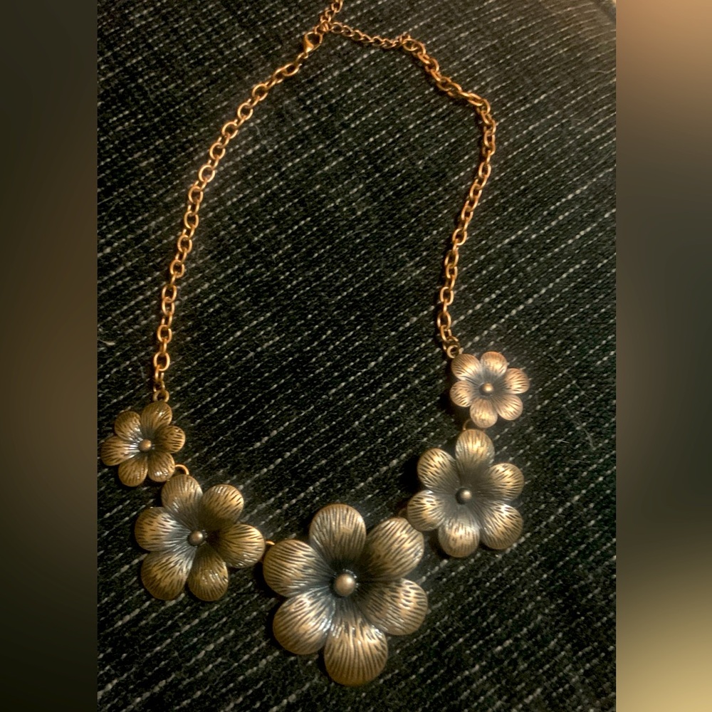 Daisy Statement Necklace